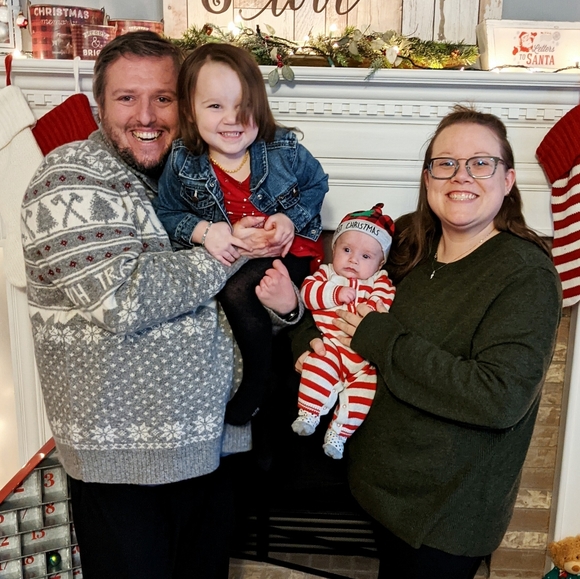 Meet your Posher, Erica - Picture 2 of 5